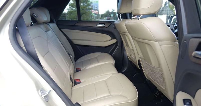Mercedes-Benz ML cena 75700 przebieg: 228000, rok produkcji 2012 z Otmuchów małe 781